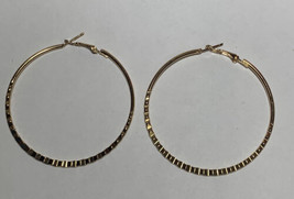 Pair of Earring Fashion Jewelry Gold Loop Hoop Round 2 1/4 Inch - $3.47