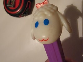 Vintage 1979 PEZ Candy Dispenser Lamb / Sheep Purple with Feet - £7.38 GBP