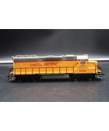 HO Scale Bachmann GP-40 Lighted Diesel Loco Union Pacific Yellow #866 - $551.07 MXN