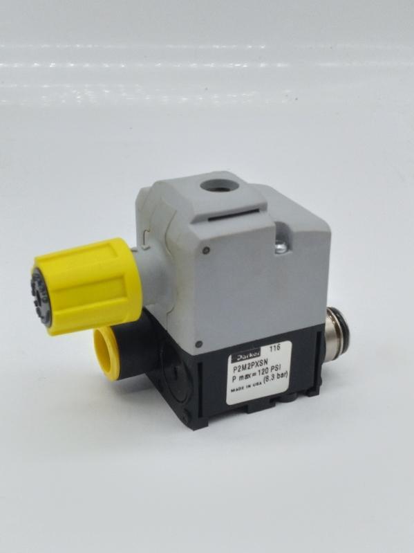  Parker P2M2PXSN PNUEMATIC REGULATOR  - $39.00