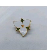 Dainty Vintage White Trefoil Flower Enamel Brooch Pin - $9.89