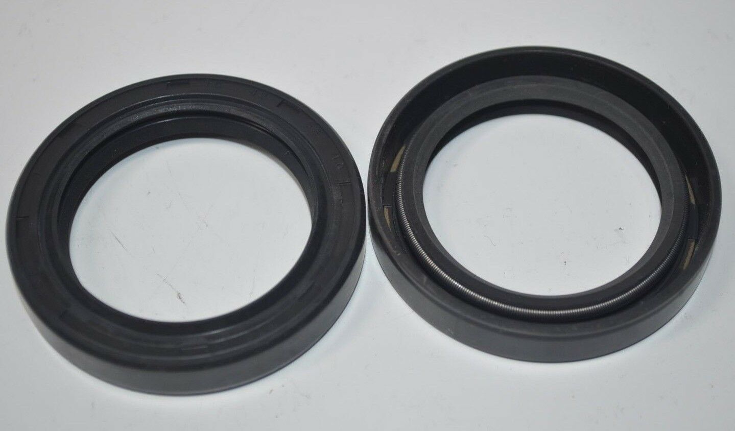 Lot of 2 TTO E889 Double Lip Shaft Oil Seal TC 42mm x 58mm x 10mm PN# 42... - $13.85