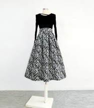 Black White Striped Pleated Midi Skirt Winter Women Plus Size Wool Pleated Skirt image 9