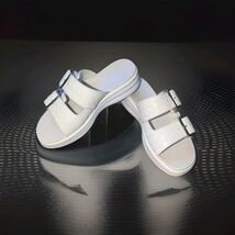 Clarks Womens Drift Buckle Cream Cloudstepper Size 6 - $32.66