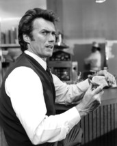 Dirty Harry Clint Eastwood 16x20 Poster With Hot Dog in Diner - £15.80 GBP