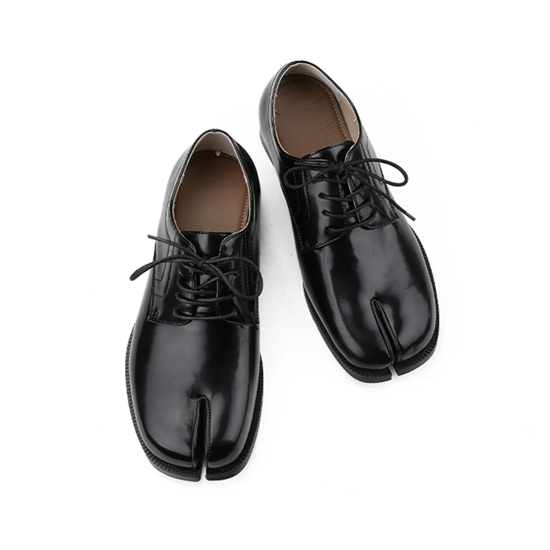 Ize hot sale modern young men lace up split toe black leather shoes individuality causl thumb200