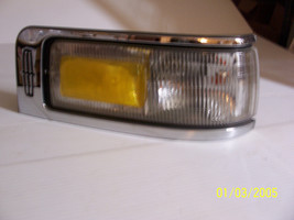 1996 LINCOLN TOWNCAR RIGHT CORNER MARKER TURN SIGNAL CORNER LIGHT OEM USED  - $226.71