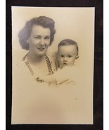Vintage Photograph Mother &amp; Child 7 x 5 Black &amp; White Portrait Mom &amp; baby - €1,26 EUR