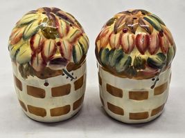 Vintage Hawaiian Style Thatched Hut Salt &amp; Pepper Shaker Set - Alco Indu... - $9.98