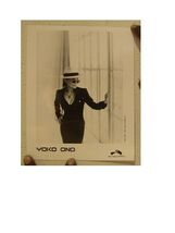 Yoko Ono Premere Kit E Foto Yes, I&#39;M A Strega - $26.92