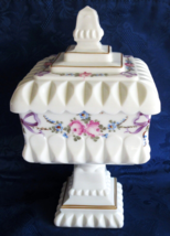 Vintage Westmoreland Milk Glass Floral Wedding Candy Compote Dish Mint Condition - £39.92 GBP
