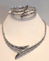 Crown TRIFARI Front Hook Choker Necklace and Clamper Bracelet Silver Tone - £114.17 GBP