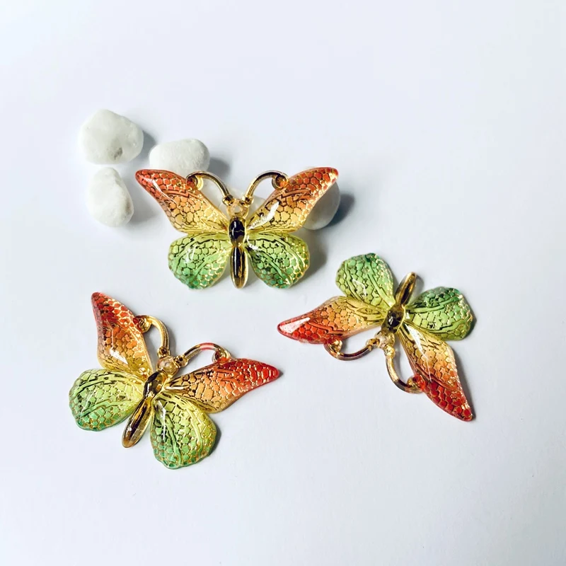 30Pcs/lots 38 22mm Resin Butterflies Figurine Crafts 1 Hole Flatback -Or... - $16.10