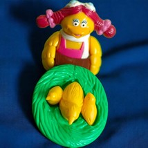 RARE! 1995 McDonald&#39;s McFarm Birdie Early Figure (2.5x2&quot;)!  Retro Happy ... - $270.28 MXN