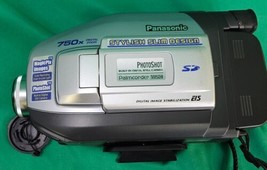 Panasonic Palmcorder PV-L453D VHS-C 20X Optical 750 Digital Battery &amp; Ch... - £42.91 GBP