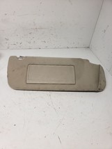 Passenger Sun Visor Illuminated Fits 00-03 SUBURBAN 1500 1014683 - $462.43 MXN