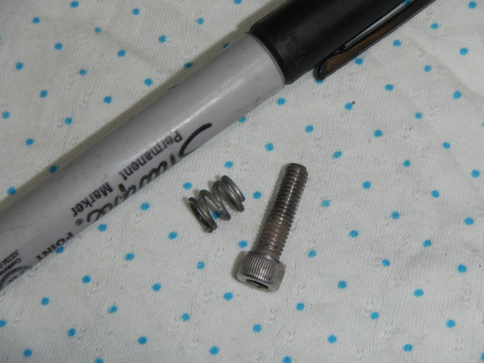 Carb Throttle idle adjuster screw spring 1979 Harley Sportster XLH 1000 ... - $14.84