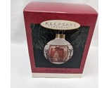 Hallmark Keepsake Christmas Ornament Norman Rockwell Art - £12.19 GBP