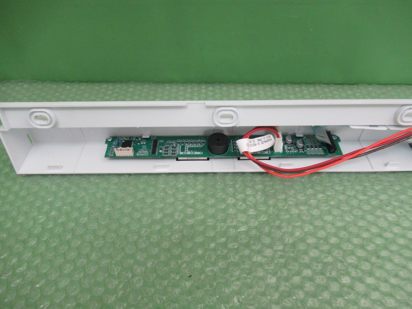 WR55X32894 GE Refrigerator Temp Control Board And Housing Item image 3