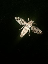 60s Alice Caviness silver filagree bee/bug/insect brooch with moveable wings - £31.96 GBP