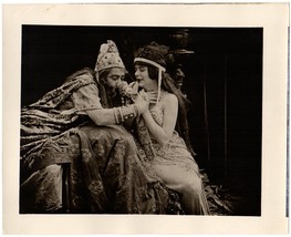 D.W. Griffith&#39;s Judith Of Bethulia 1914 Judith Gets Holofernes Drunk To Kill Him - £35.41 GBP