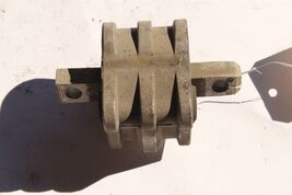 1998-2000 MERCEDES-BENZ SLK230 R170 TRANSMISSION MOUNT SUPPORT K2836 image 2