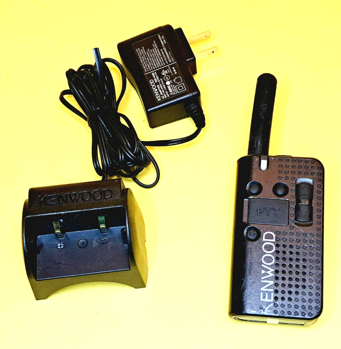 KENWOOD PKT-23 UHF 450–470MHz TRANSCEIVER POCKET-SIZED TWO-WAY RADIO W/ ... - $95.00