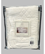 Modern Southern Home Scallop Tiles Standard Sham 20x26 White Quilted 100... - $19.80