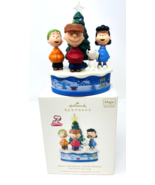 Hallmark Keepsake Magic Merry Christmas Charlie Brown Ornament Peanuts Gang - £19.65 GBP