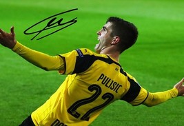 * Christian Pulisic Signed Photo 8X10 Rp Autographed Soccer Star ! - £15.97 GBP