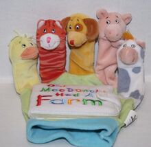 Old MacDonald Animal Fingers Glove Puppet Book Plush Soft Toy Little Sch... - $218.42 MXN
