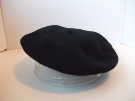 Super Basque Beret Hat 54 Vintage Fitted Dark Cap w/ Amherst Nova Scotia Pin - £36.62 GBP