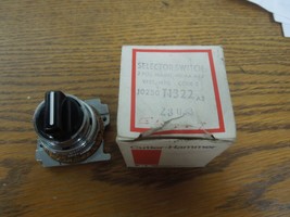 Cutler-Hammer 10250T1322 3 Position Selector Switch Maintained Surplus - $30.00