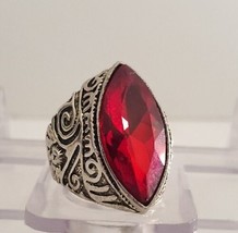 Silver Tone Red Marquise Gemstone Ring EUC Size 11 Costume Sorcerer Enchanter - £19.60 GBP