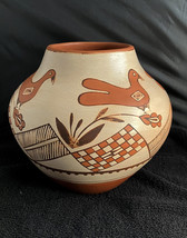 Rare 1988 Gladys &quot;Sratyu&#39;we&quot; Paquin Zuni / Laguna Pueblo Native American Pottery - £948.41 GBP