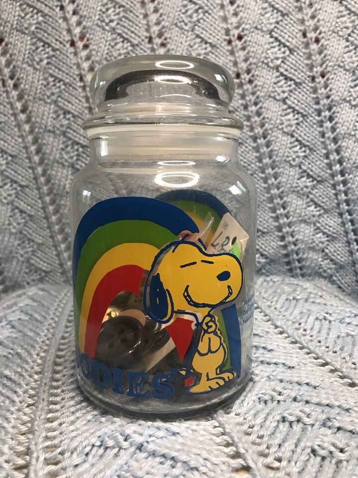 Vtg Peanuts Snoopy Woodstock Rainbow 'Goodies' Glass Jar w/ Lid 1965 W/buttons. - $25.00