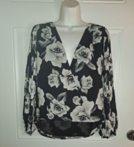 White House Black Market Black White Floral High Low Pleated Sleeves Blouse - £12.78 GBP
