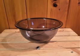 Pyrex Amethyst/Purple Mixing Bowl #323  1-1/2 Qt  (No Broiler Or Stove Top)  - $24.00