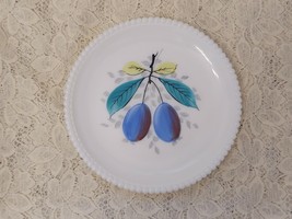 Westmoreland Milk Glass Beaded Edge Plate Plums 7.5 Inches - $18.69