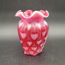 Fenton Cranberry Opalescent Heart Optic Ribbed Vase 1994 5&quot; Sentiment Collection - £77.39 GBP