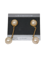 Liz Claiborne Gold Tone Faux Pearl Dangle Earrings - $272.66 MXN