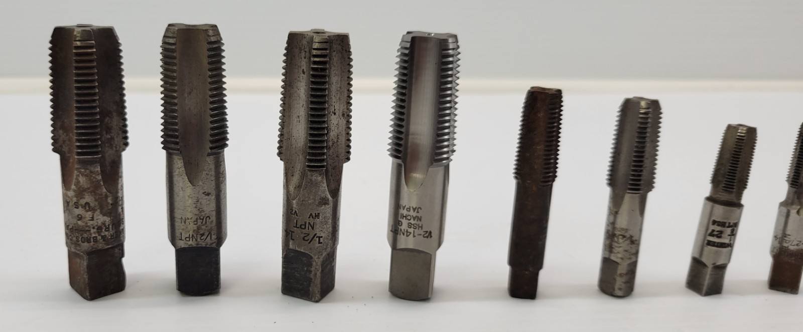 *J3) Vintage 8-piece Mixed Plumbing Lot of Pipe Tap Threaders Item image 2