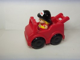 Fisher Price Little People 2000 Fire Truck &amp; Figure - £7.72 GBP