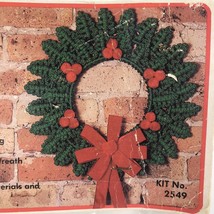 Vintage Fibre Craft Macrame Holly Leaf Wreath Kit 17.5" Circle Christmas 2549 - $24.74