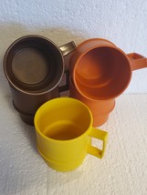 Vintage Tupperware plastic mugs multi color - £14.35 GBP