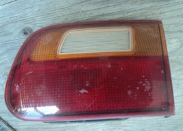 1992-1995 Honda Civic >< Taillight Assembly >< Inner Right - $24.97