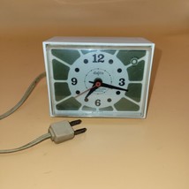 Vintage Westclox Dialite Art Deco Alarm Clock Avocado Green Mid Century Works - £33.29 GBP