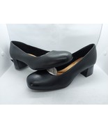 Comfortiva Peach Leather Black Leather Slip On Pumps Size 8.5  - $44.54