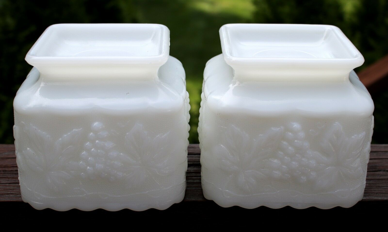 Vintage Anchor Hocking Milk Glass Grapes & Leaves Footed Planters Pair Set 4" - £27.68 GBP