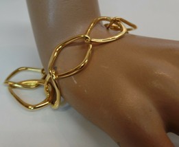 Premier Designs  (PD) Goldtone Link Bracelet Suited for 7.5 wrist or smaller - £11.59 GBP